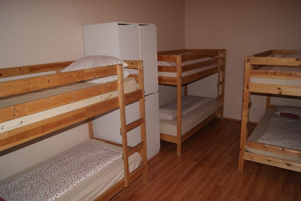 Happy Hostel Будапешт Номер фото