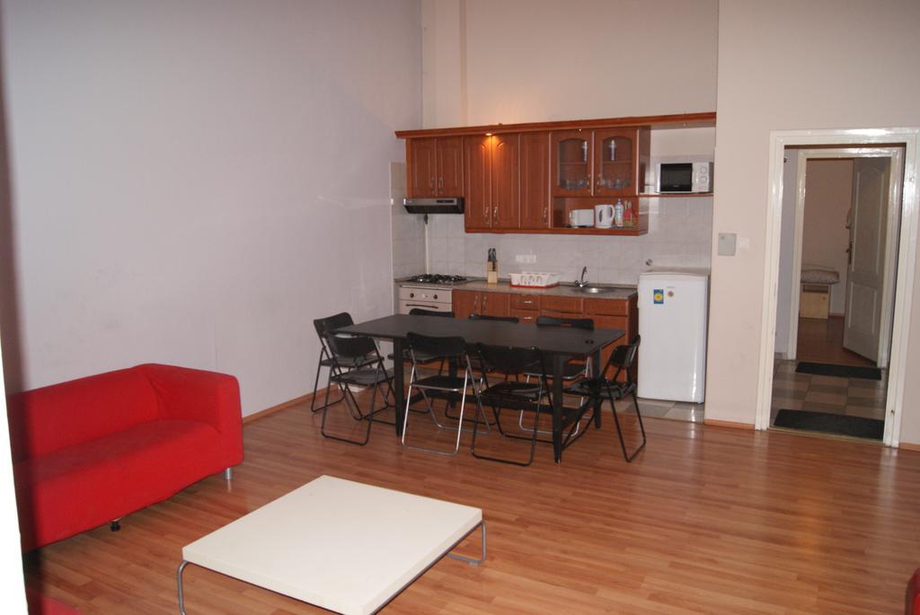 Happy Hostel Будапешт Номер фото